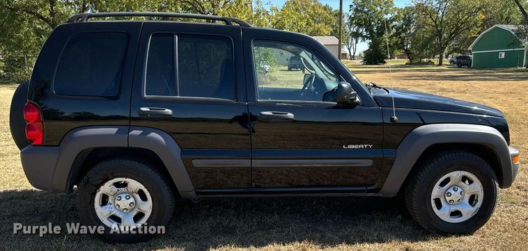 image for item MS9830 2004 Jeep Liberty  SUV