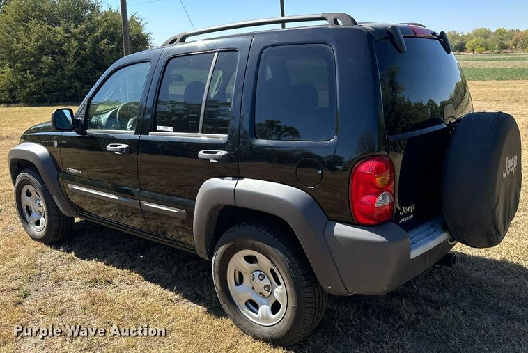 image for item MS9830 2004 Jeep Liberty  SUV