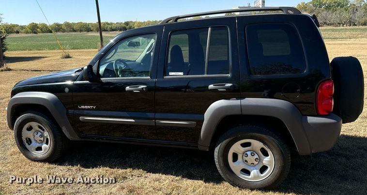 image for item MS9830 2004 Jeep Liberty  SUV
