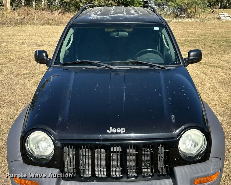 image for item MS9830 2004 Jeep Liberty  SUV