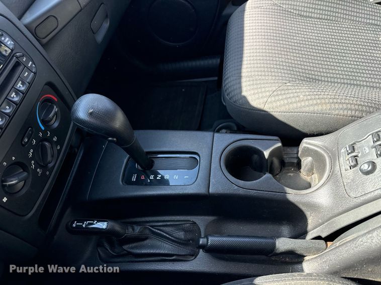 image for item MS9830 2004 Jeep Liberty  SUV