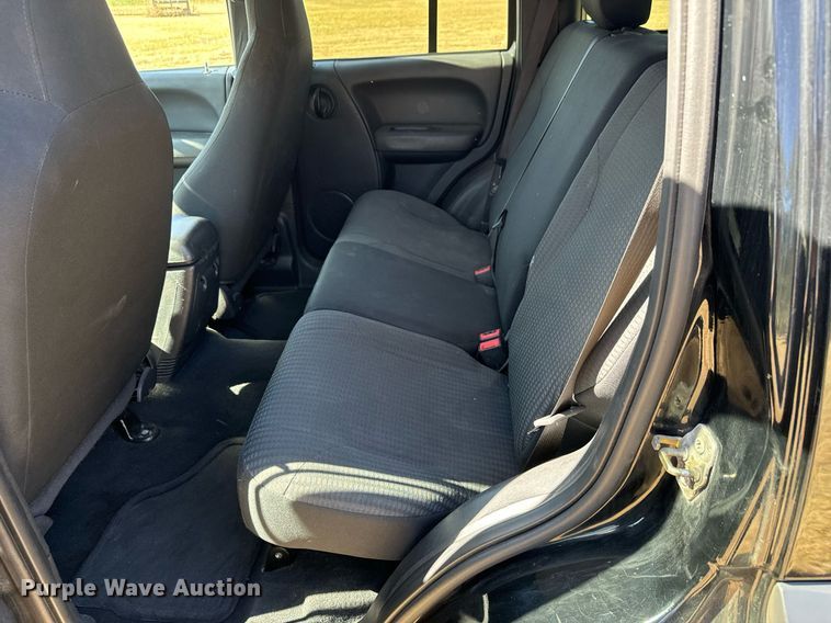 image for item MS9830 2004 Jeep Liberty  SUV