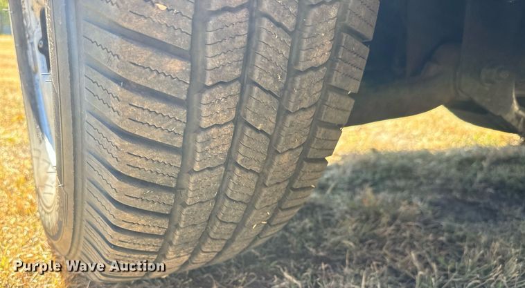 image for item MS9830 2004 Jeep Liberty  SUV