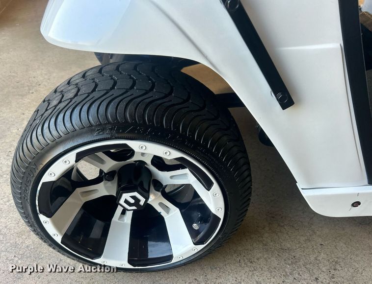 image for item NO9500 EZ-GO golf cart