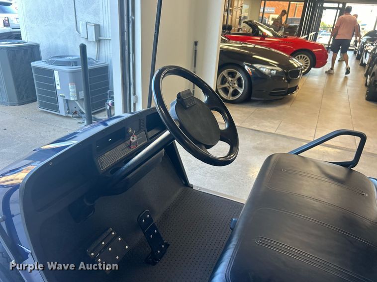 image for item NO9501 EZ-GO golf cart