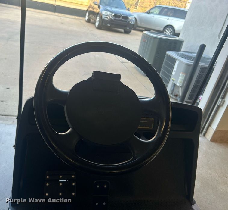 image for item NO9501 EZ-GO golf cart