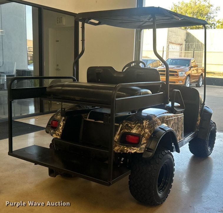 image for item NO9502 EZ-GO golf cart