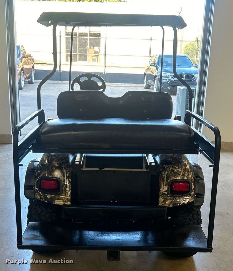 image for item NO9502 EZ-GO golf cart