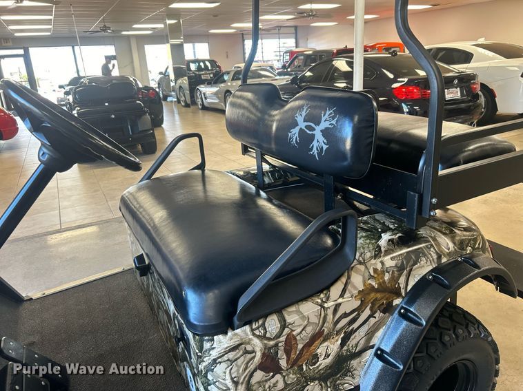 image for item NO9502 EZ-GO golf cart