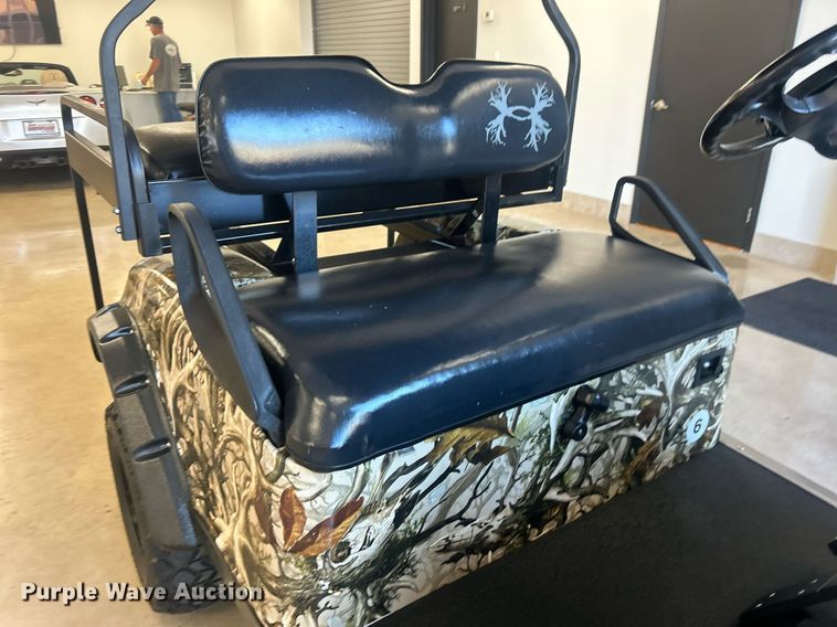 image for item NO9502 EZ-GO golf cart