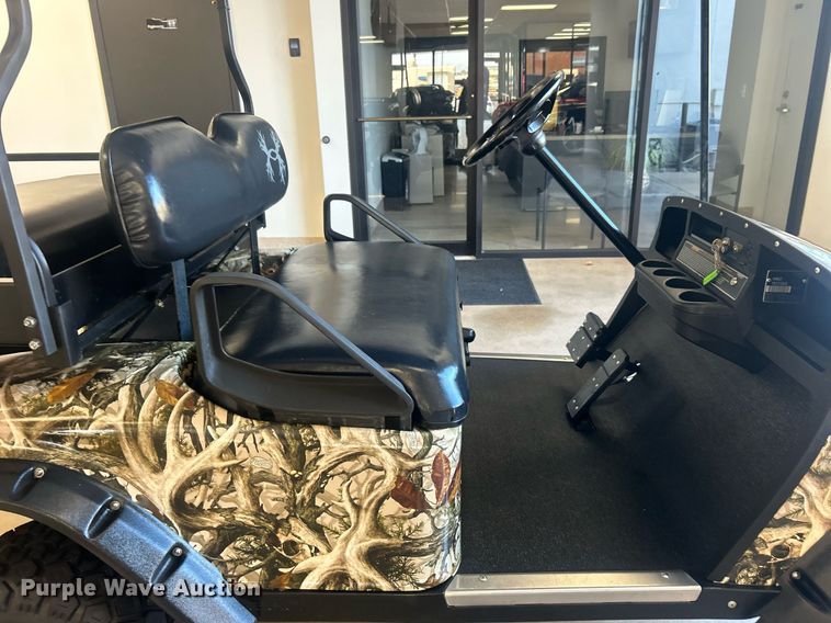 image for item NO9502 EZ-GO golf cart