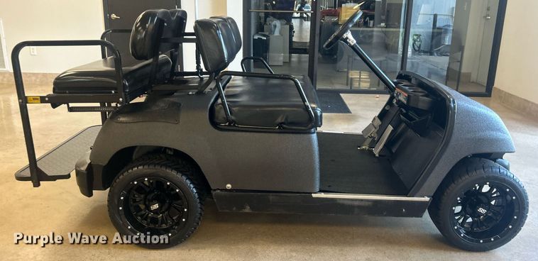 image for item NO9504 Yamaha golf cart