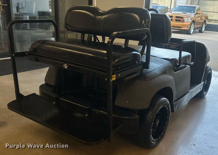 image for item NO9504 Yamaha golf cart