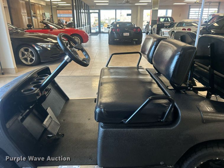 image for item NO9504 Yamaha golf cart