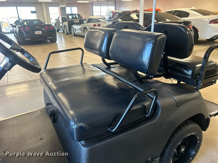 image for item NO9504 Yamaha golf cart