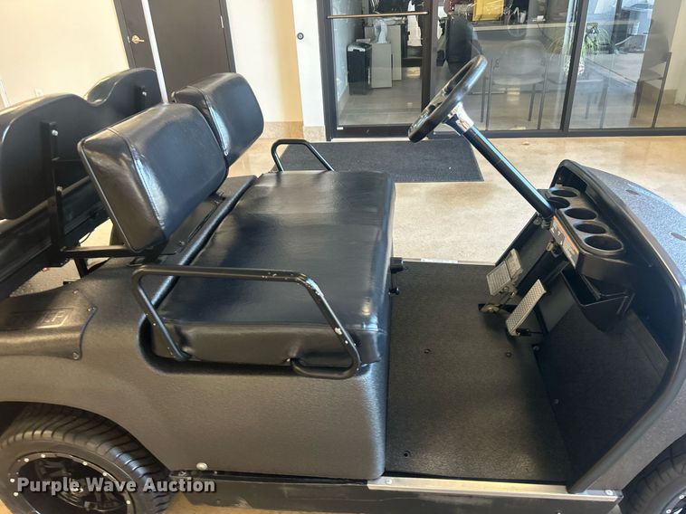 image for item NO9504 Yamaha golf cart