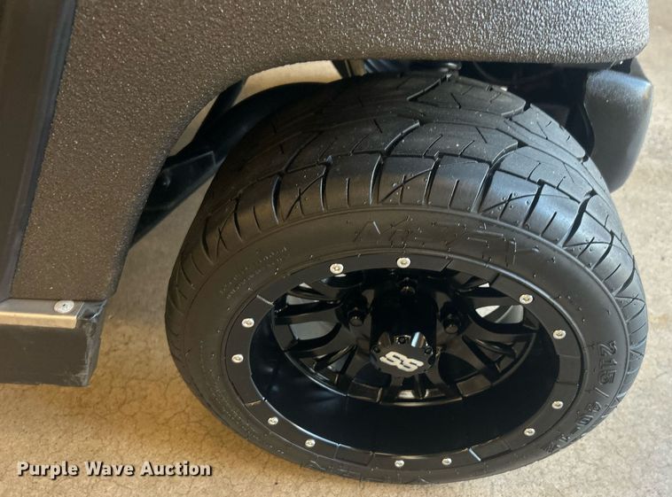 image for item NO9504 Yamaha golf cart