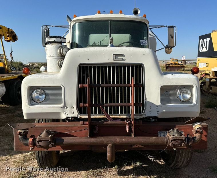 image for item DD3298 1978 Mack water truck