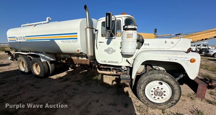 image for item DD3298 1978 Mack water truck