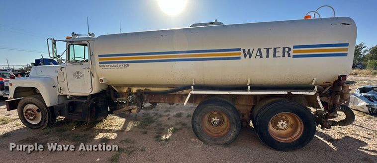 image for item DD3298 1978 Mack water truck
