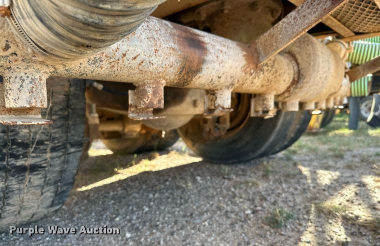 image for item DD3298 1978 Mack water truck