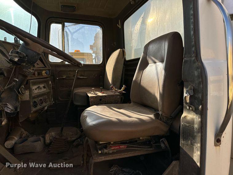 image for item DD3298 1978 Mack water truck