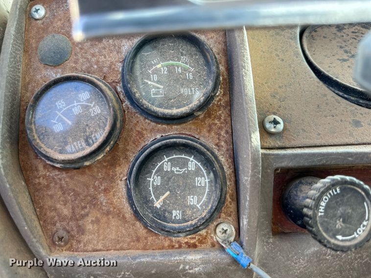 image for item DD3298 1978 Mack water truck