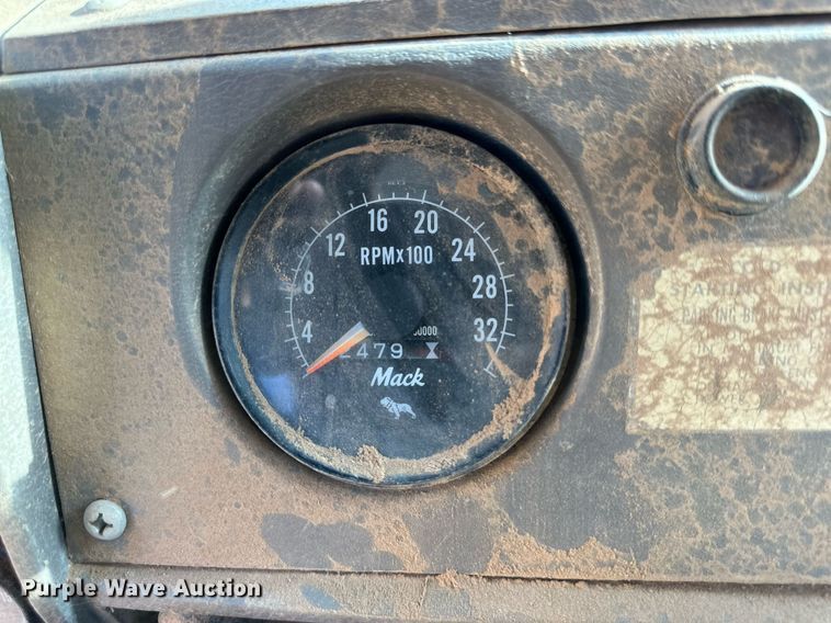 image for item DD3298 1978 Mack water truck