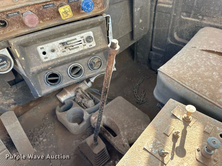 image for item DD3298 1978 Mack water truck