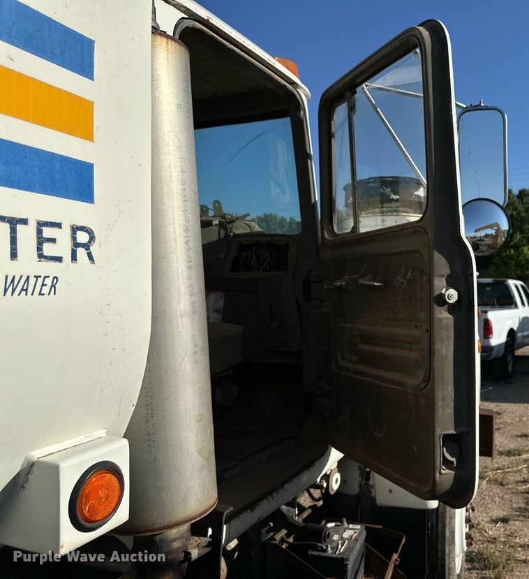 image for item DD3298 1978 Mack water truck