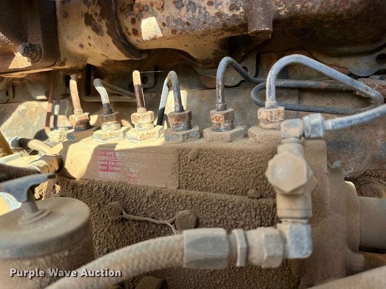 image for item DD3298 1978 Mack water truck