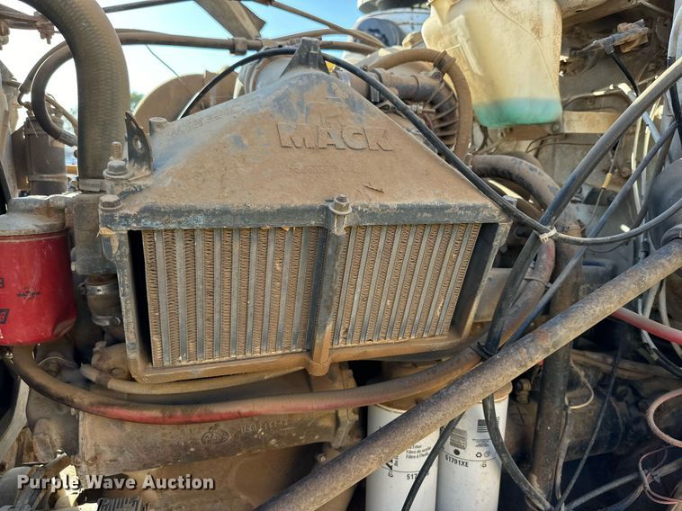 image for item DD3298 1978 Mack water truck