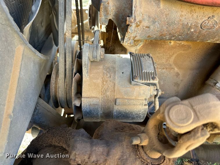 image for item DD3298 1978 Mack water truck