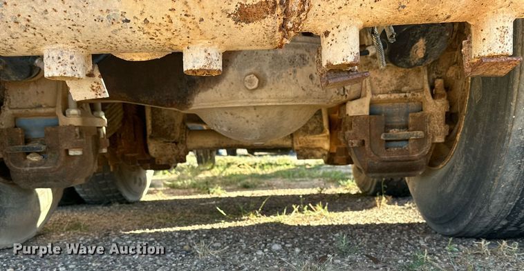 image for item DD3298 1978 Mack water truck