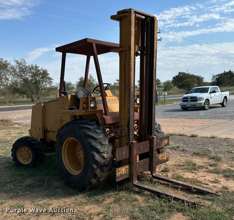 image for item DD3350 Case  585E forklift