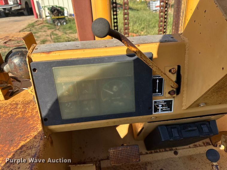 image for item DD3350 Case  585E forklift