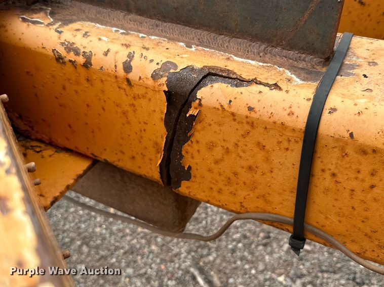 image for item DD3357 2003 Butler pole trailer