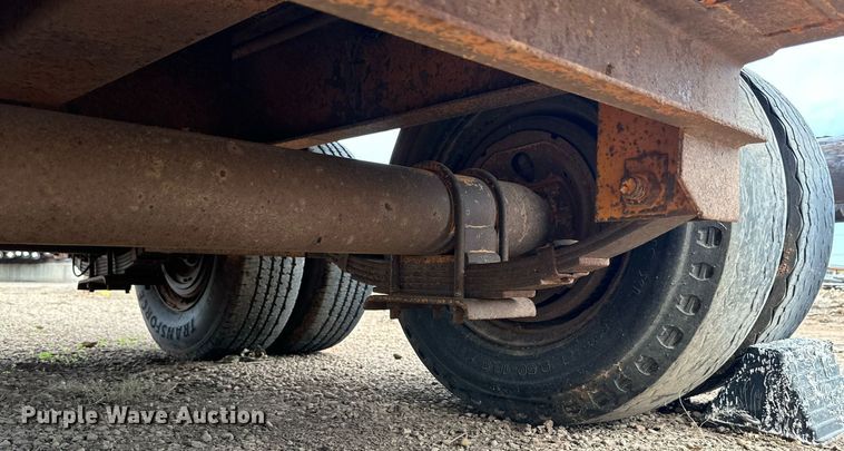 image for item DD3357 2003 Butler pole trailer