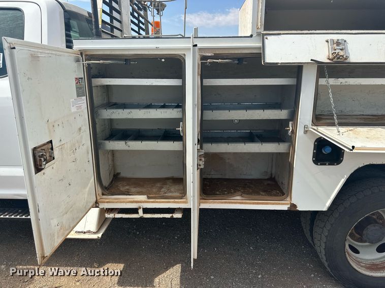 image for item DD3358 2017 Ford F550 Super Duty XL bucket truck