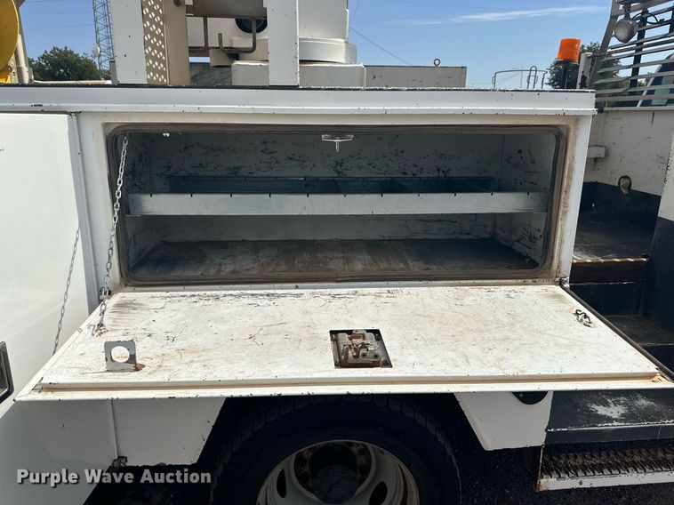 image for item DD3358 2017 Ford F550 Super Duty XL bucket truck