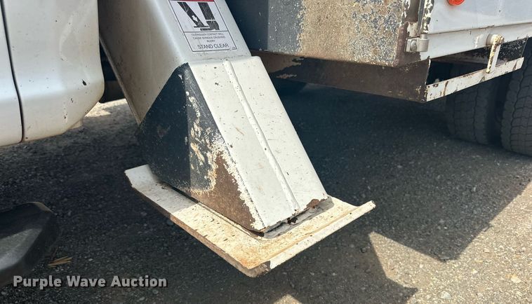 image for item DD3358 2017 Ford F550 Super Duty XL bucket truck