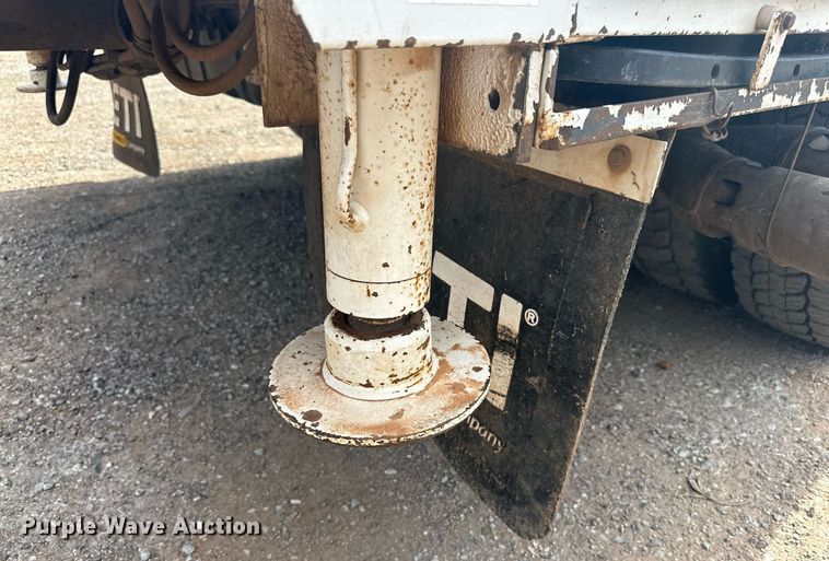 image for item DD3358 2017 Ford F550 Super Duty XL bucket truck