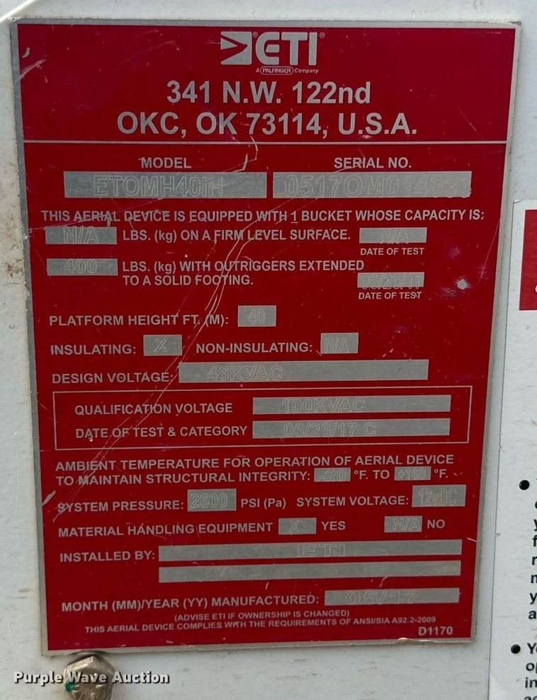 image for item DD3358 2017 Ford F550 Super Duty XL bucket truck