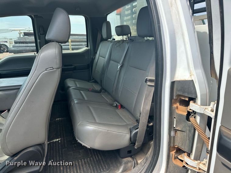 image for item DD3358 2017 Ford F550 Super Duty XL bucket truck