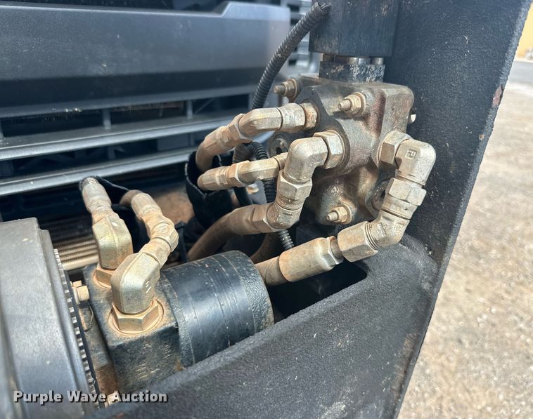 image for item DD3358 2017 Ford F550 Super Duty XL bucket truck