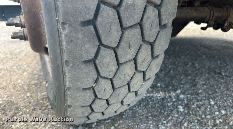 image for item DD3358 2017 Ford F550 Super Duty XL bucket truck