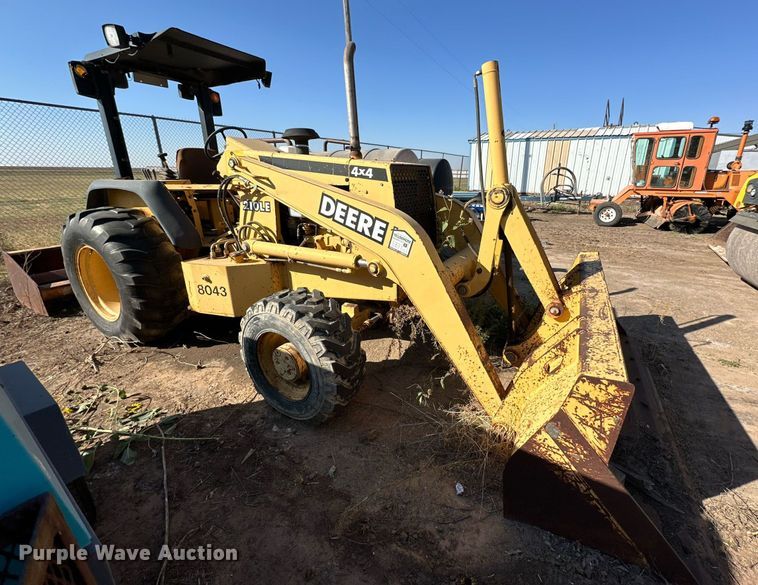 image for item DD3381 John Deere 210LE landscape tractor