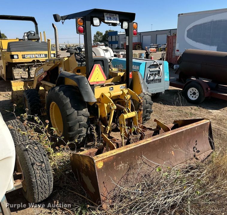 image for item DD3381 John Deere 210LE landscape tractor