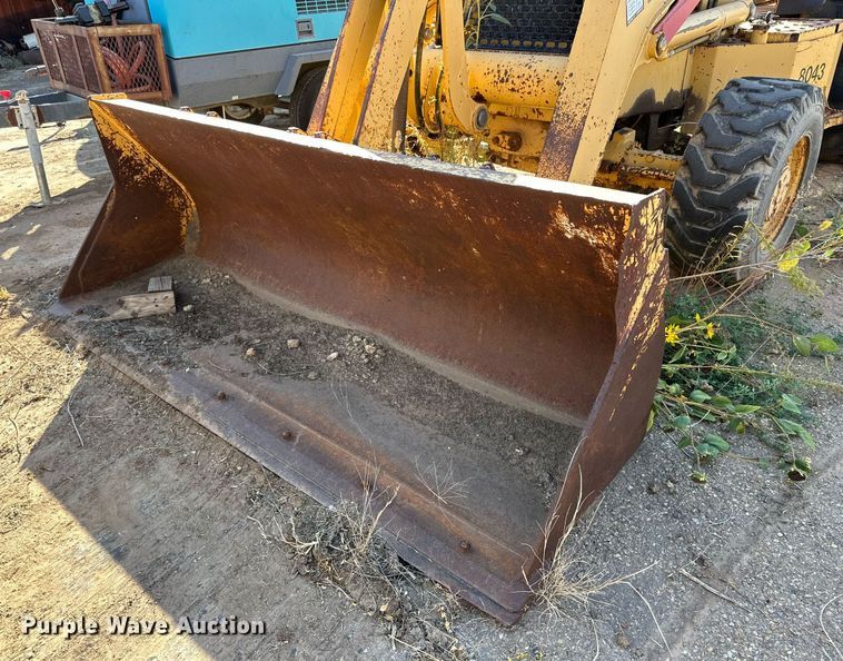 image for item DD3381 John Deere 210LE landscape tractor