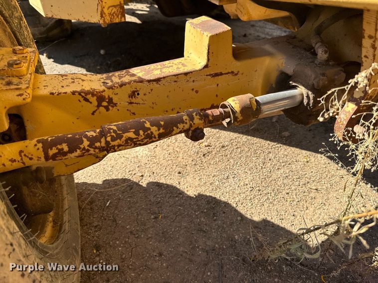 image for item DD3381 John Deere 210LE landscape tractor